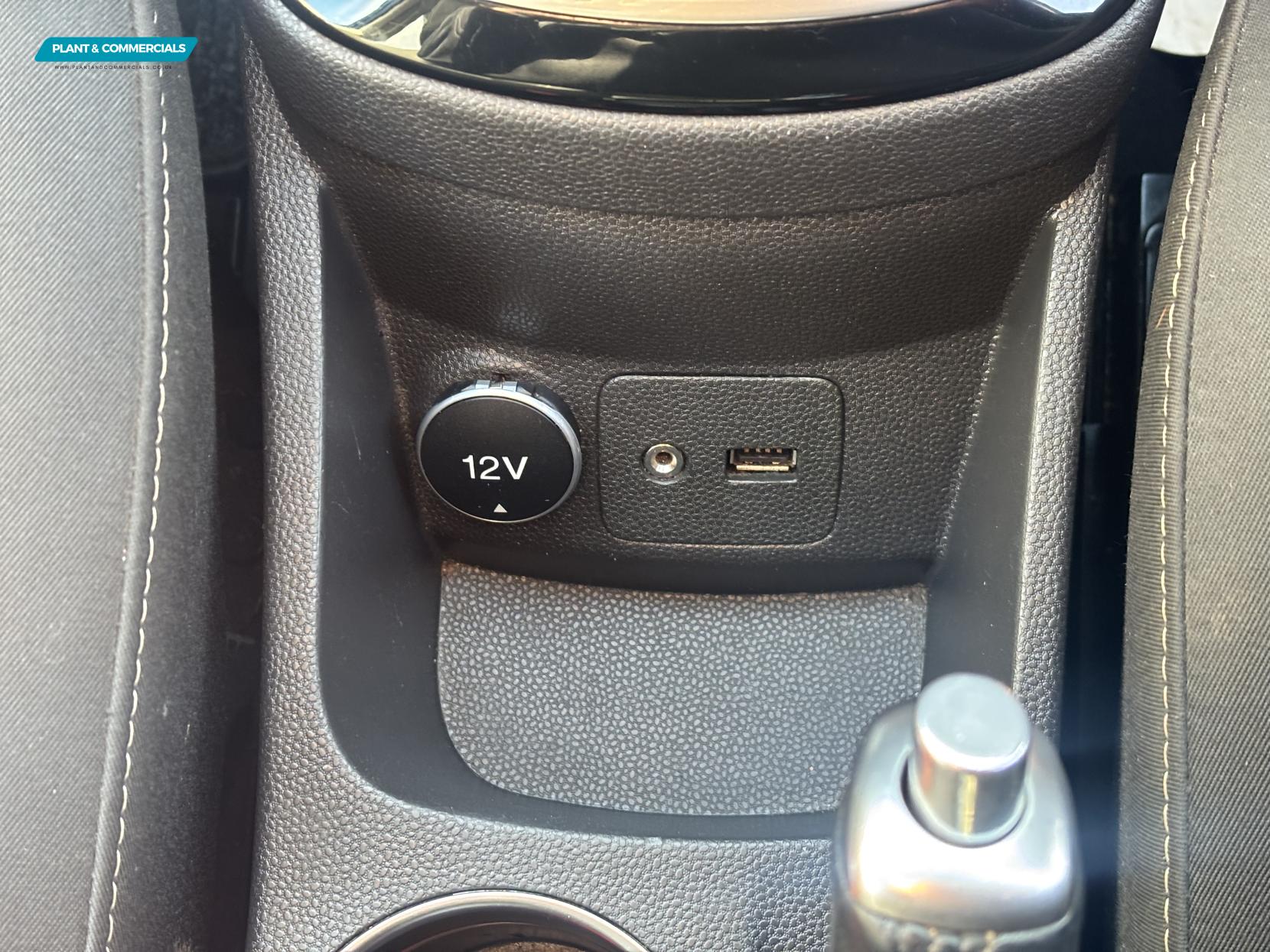 Ford Fiesta 1.5 TDCi Titanium Hatchback 5dr Diesel Manual Euro 6 (75 ps)