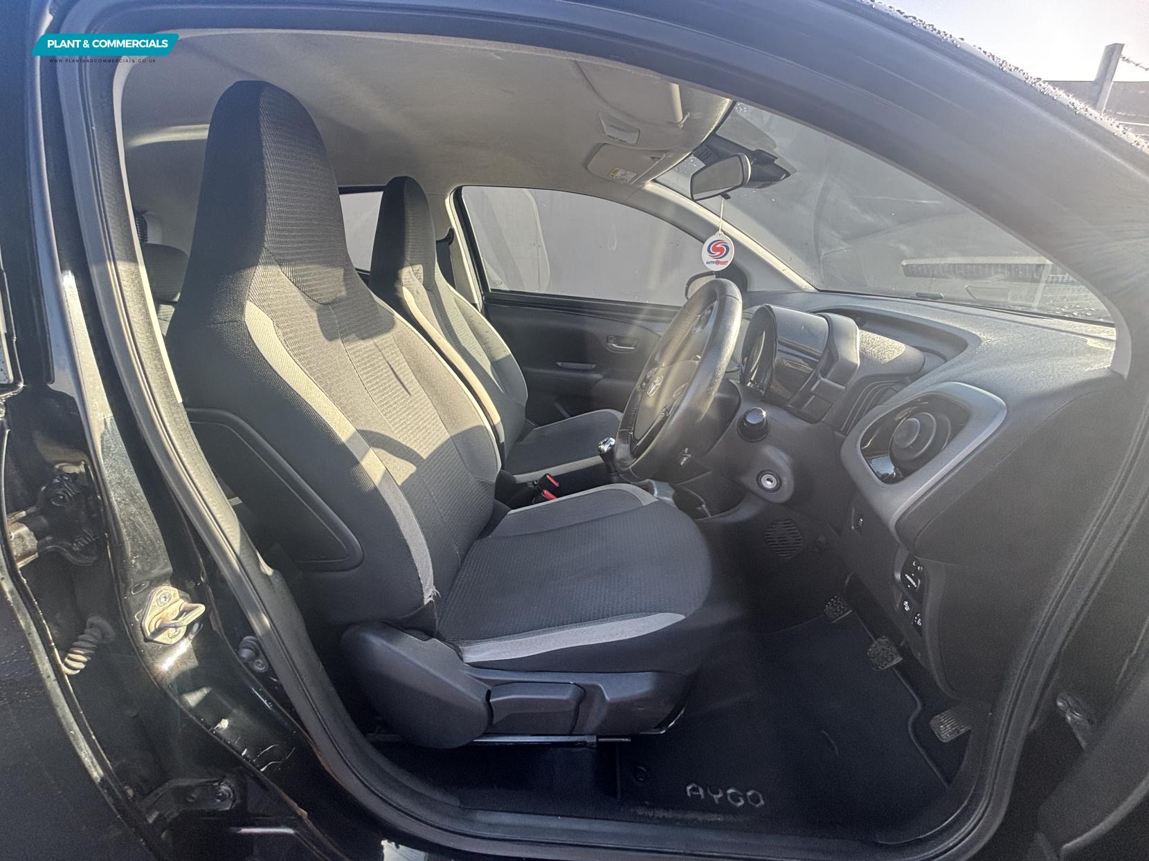 Toyota AYGO 1.0 VVT-i x-play Hatchback 5dr Petrol Manual Euro 6 (s/s) (71 ps)