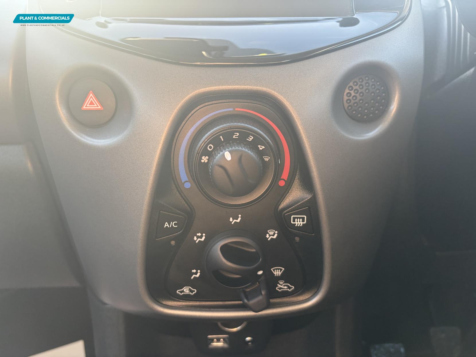 Toyota AYGO 1.0 VVT-i x-play Hatchback 5dr Petrol Manual Euro 6 (s/s) (71 ps)