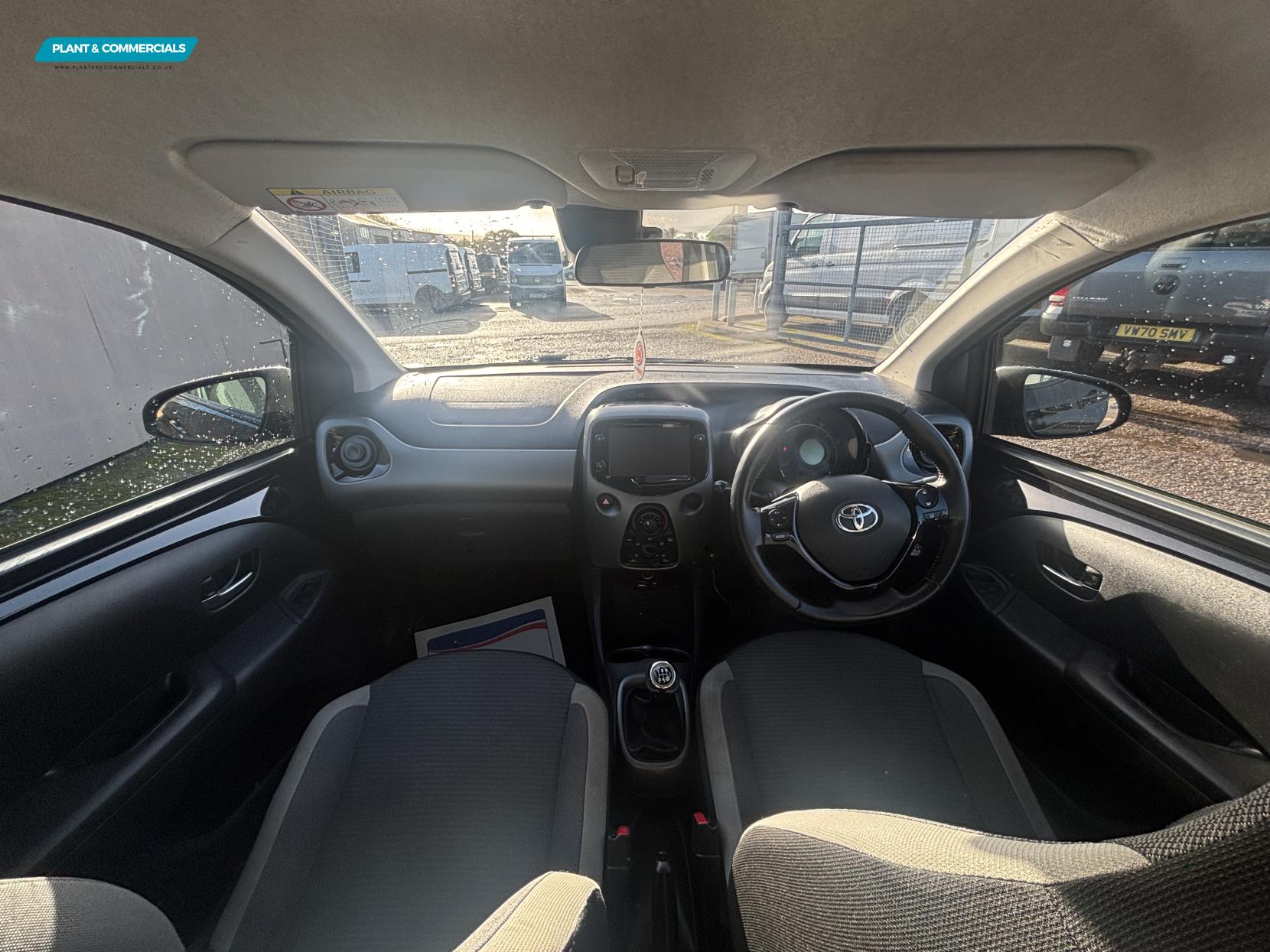 Toyota AYGO 1.0 VVT-i x-play Hatchback 5dr Petrol Manual Euro 6 (s/s) (71 ps)