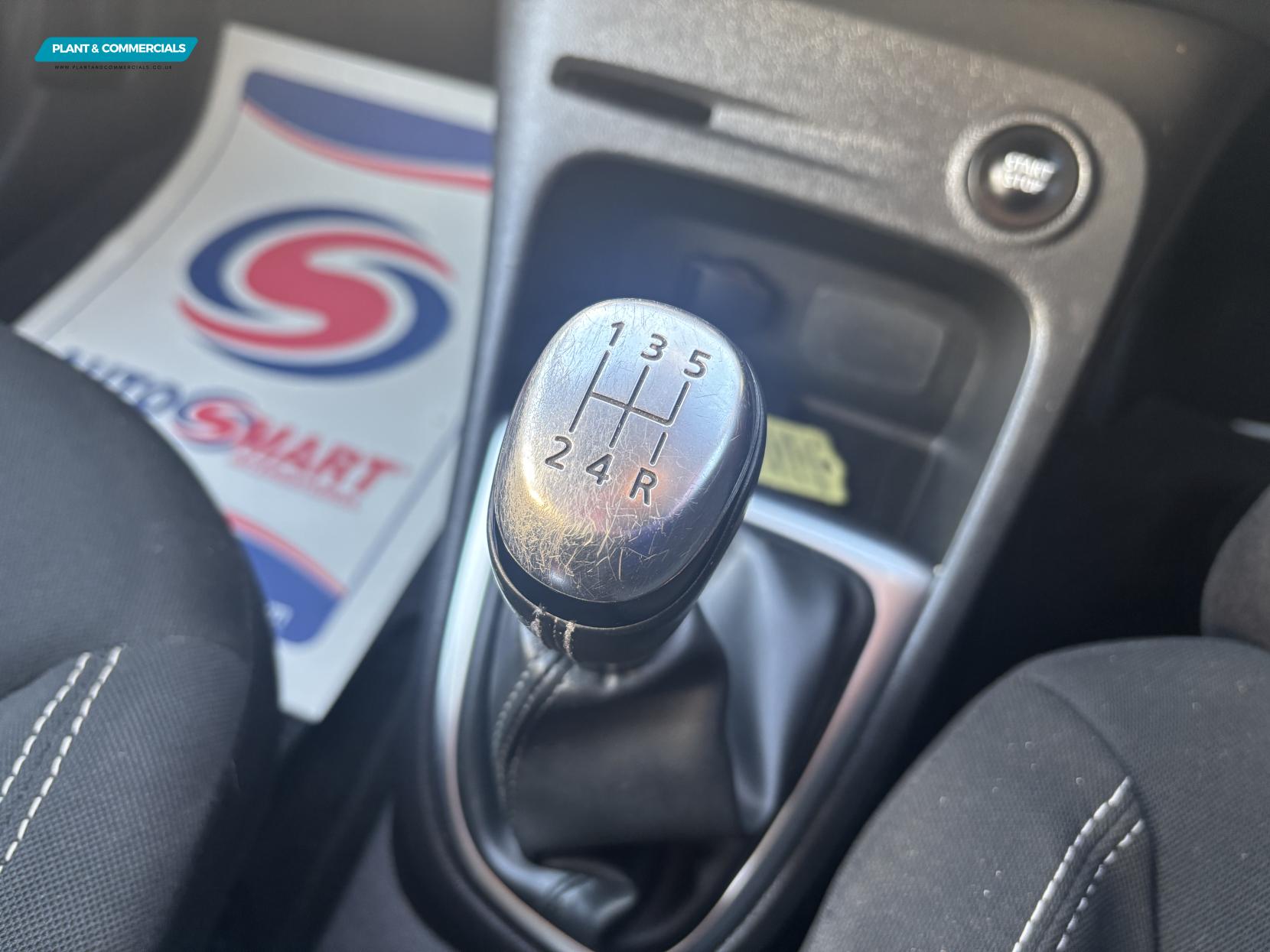 Renault Captur 0.9 TCe ENERGY Iconic SUV 5dr Petrol Manual Euro 6 (s/s) (90 ps)