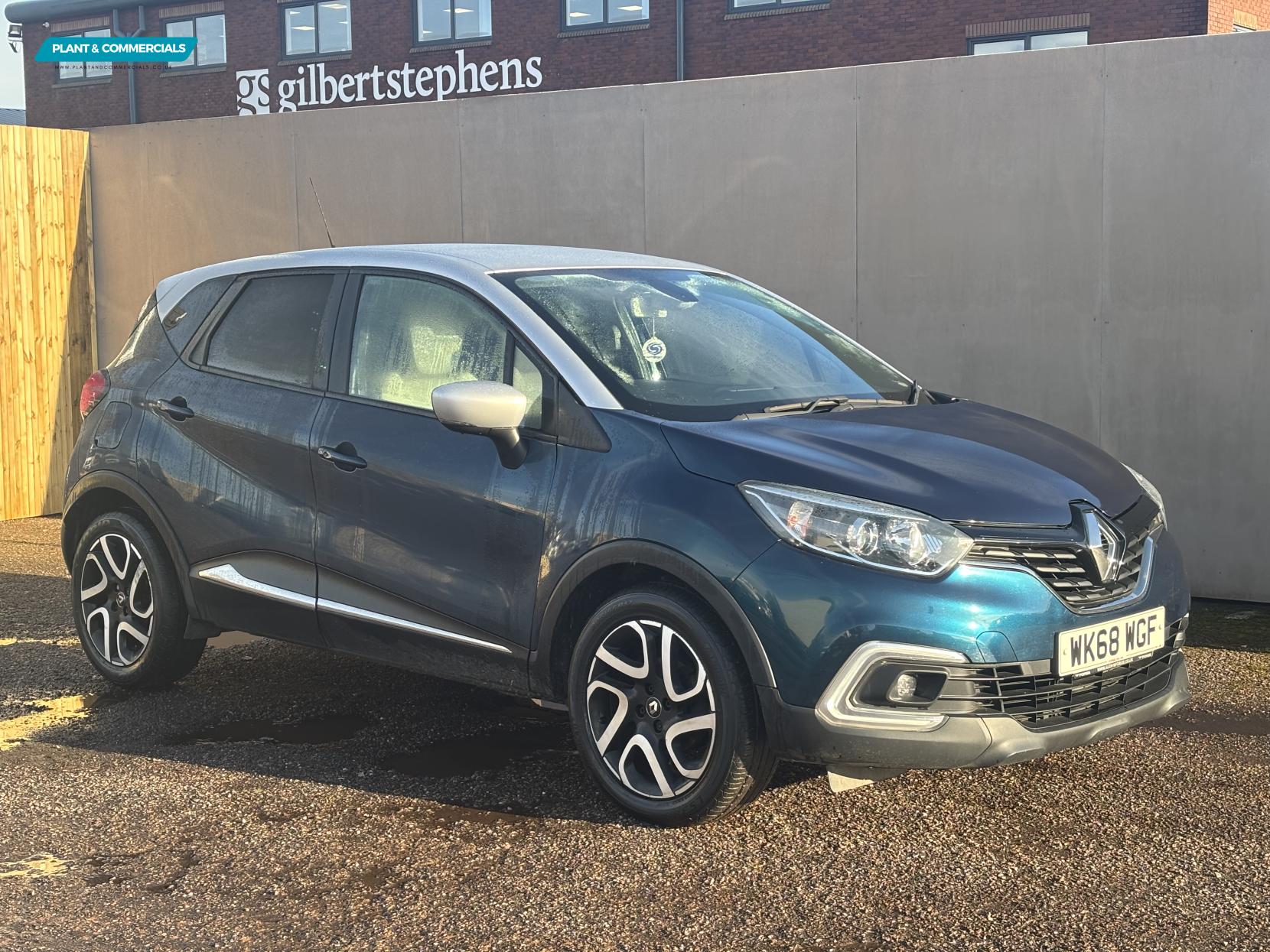 Renault Captur 0.9 TCe ENERGY Iconic SUV 5dr Petrol Manual Euro 6 (s/s) (90 ps)