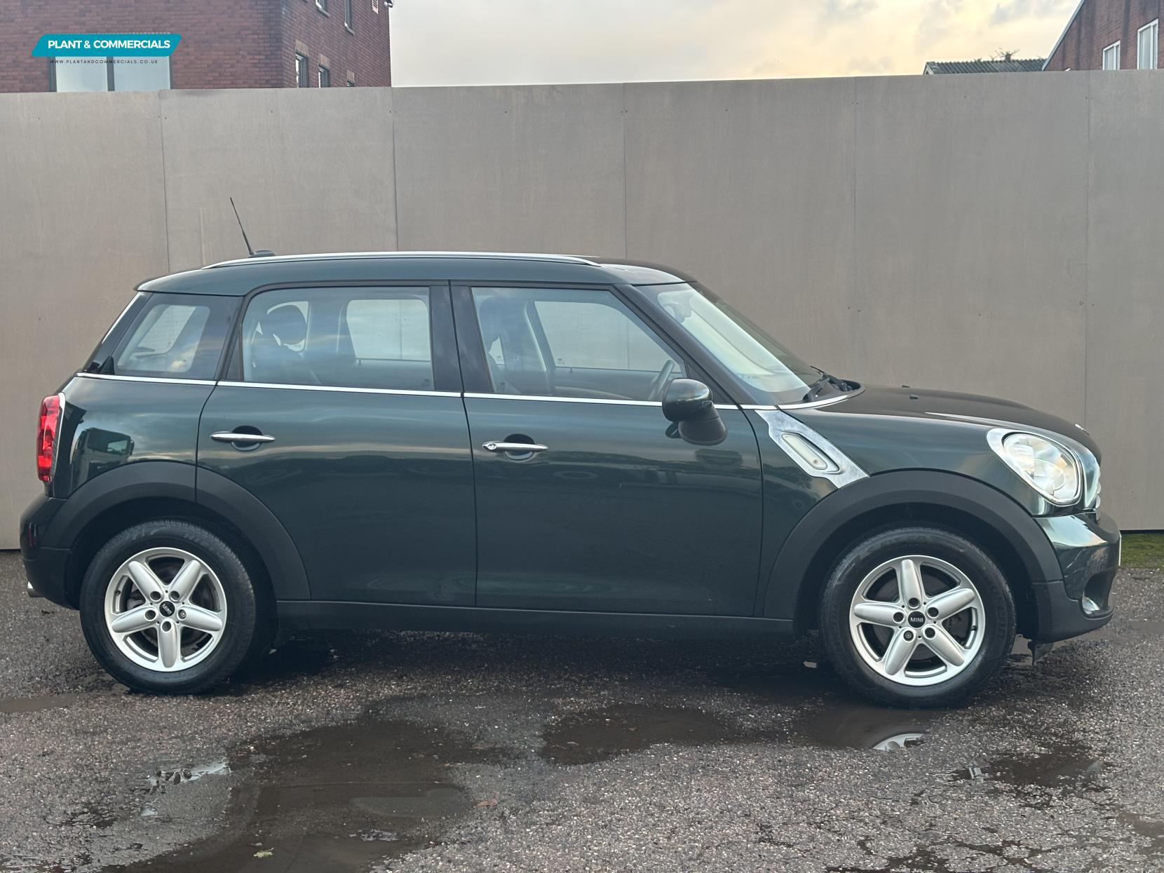 MINI Countryman 2.0 Cooper D SUV 5dr Diesel Auto Euro 5 (112 ps)