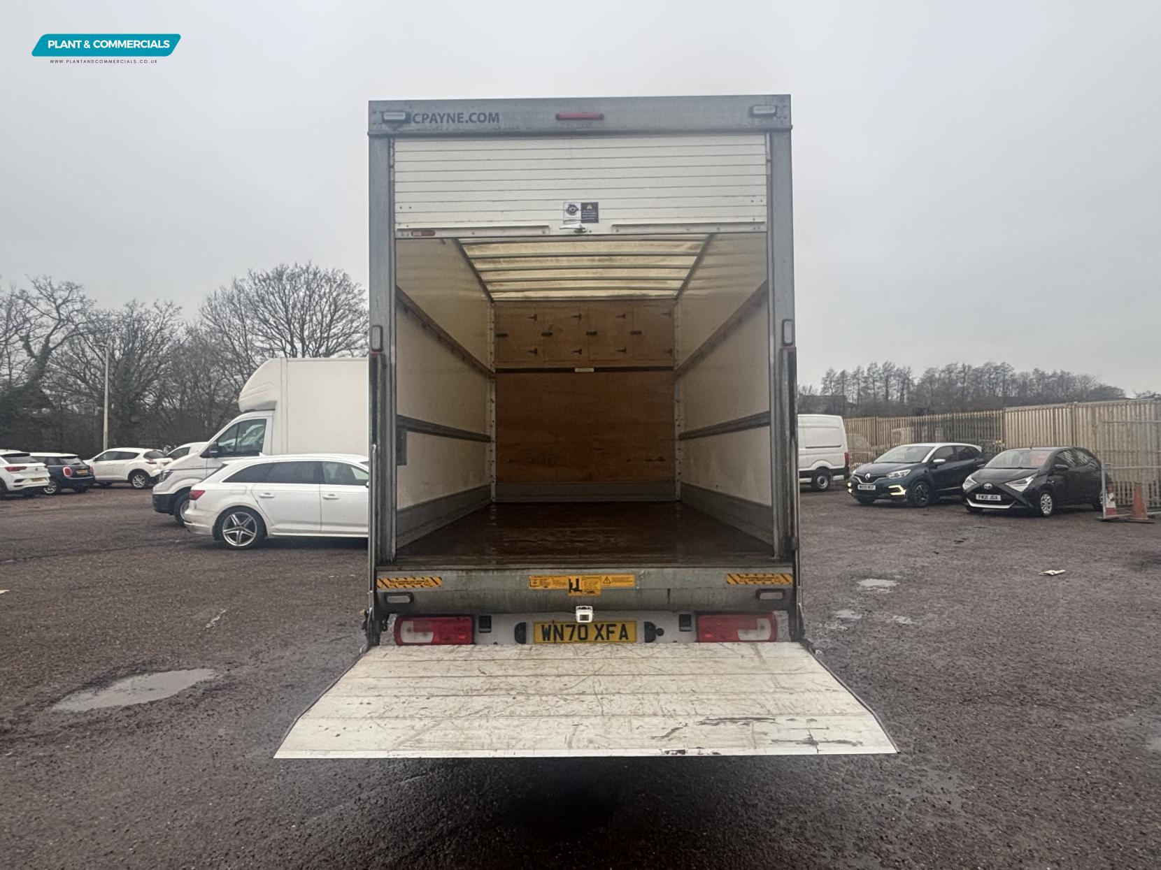 Volkswagen Crafter 2.0 TDI CR35 Startline Flat Frame Chassis Cab 2dr Diesel Manual FWD LWB Euro 6 (s/s) (Flat Frame) (140 ps)