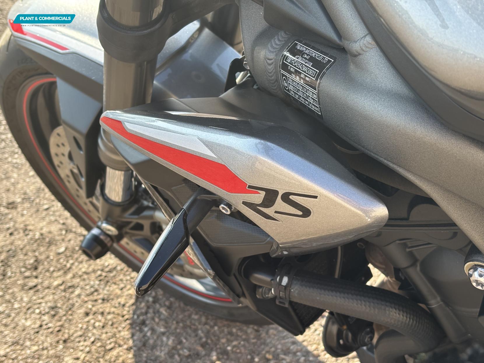 Triumph Street Triple 765 765 RS Naked Petrol Manual X-ring Euro 5 (124 ps)