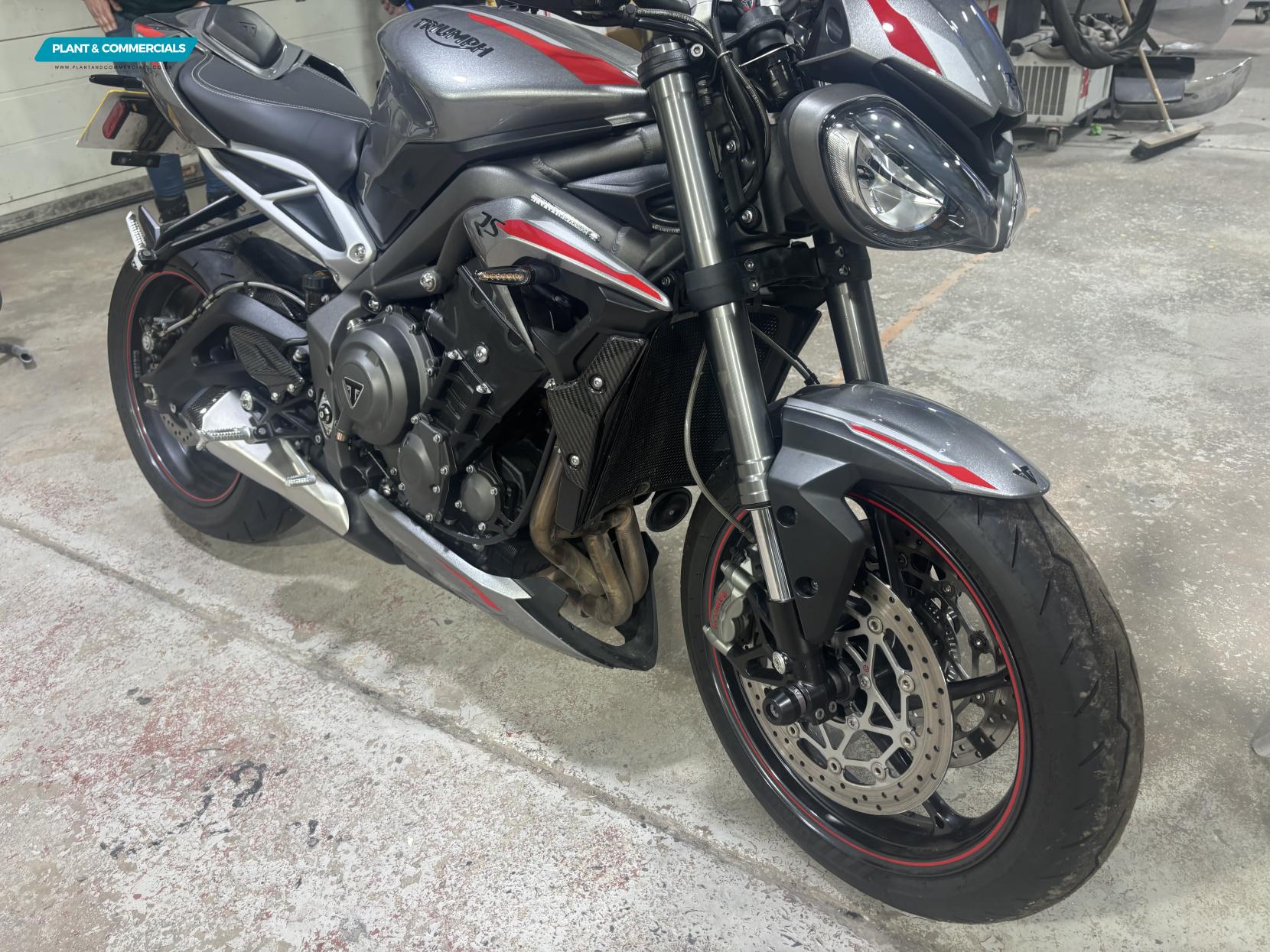 Triumph Street Triple 765 765 RS Naked Petrol Manual X-ring Euro 5 (124 ps)