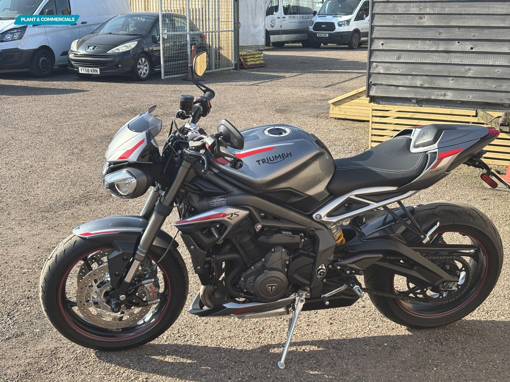 Triumph Street Triple 765 765 RS Naked Petrol Manual X-ring Euro 5 (124 ps)