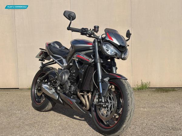 Triumph Street Triple 765 765 RS Naked Petrol Manual X-ring Euro 5 (124 ps)