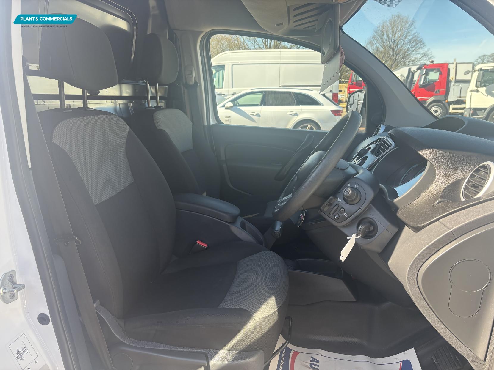 Renault Kangoo ZE ML20 33kWh Business+ Panel Van 4dr Electric Auto MWB (i) (60 ps)