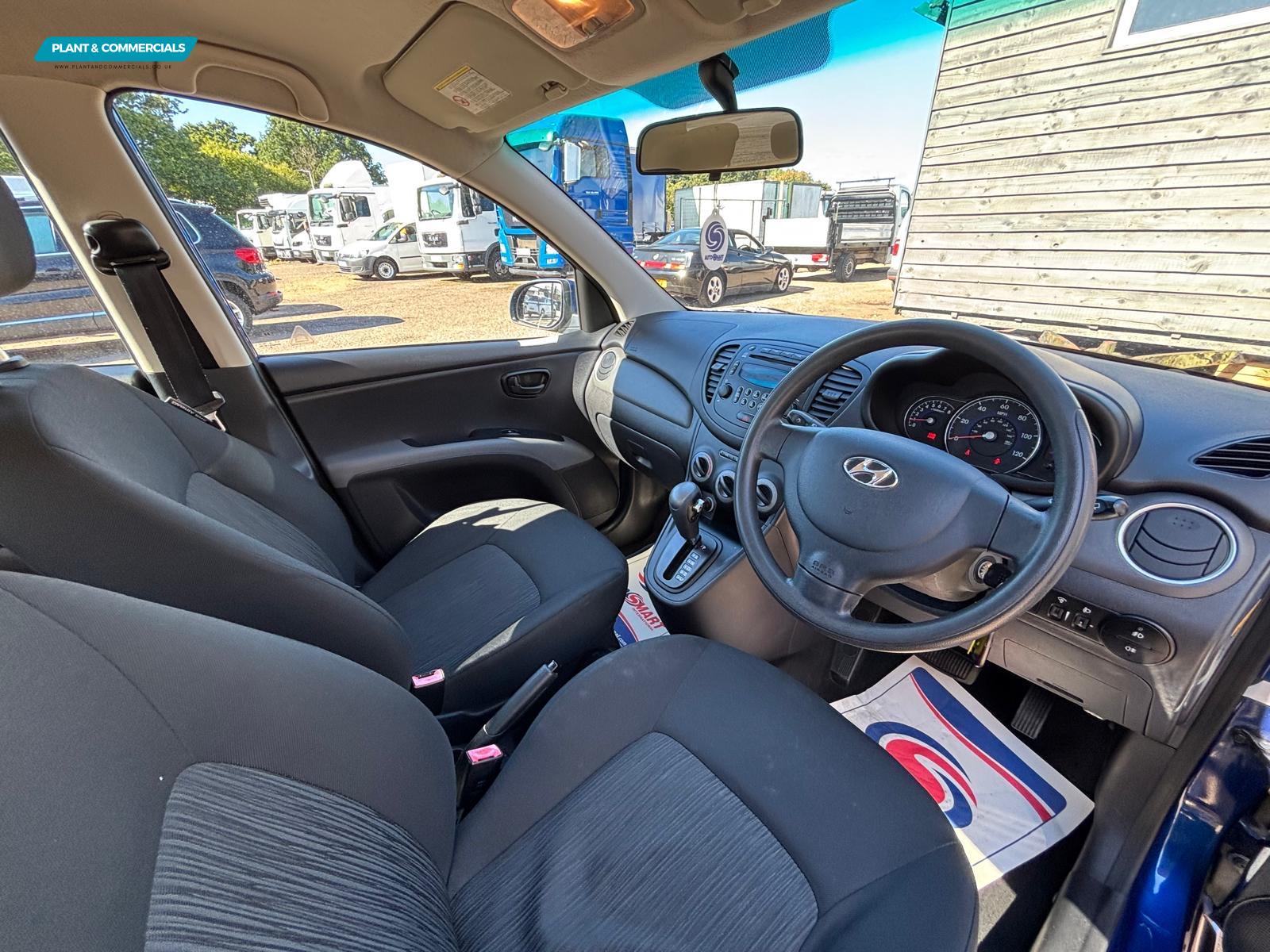 Hyundai i10 1.2 Active Hatchback 5dr Petrol Auto Euro 5 (85 bhp)