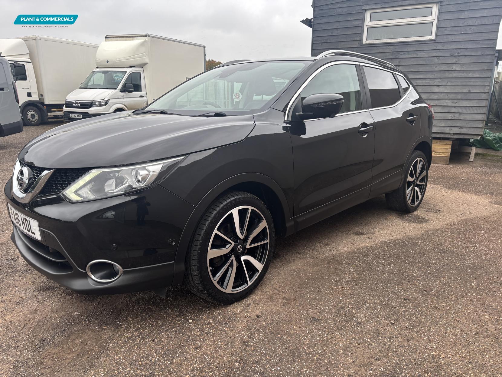 Nissan Qashqai 1.6 dCi Tekna SUV 5dr Diesel XTRON 2WD Euro 5 (s/s) (130 ps)