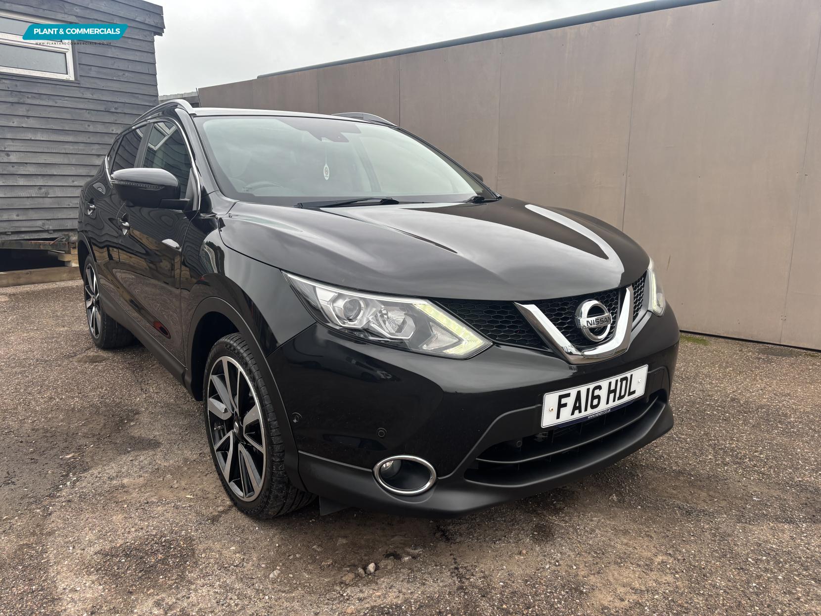 Nissan Qashqai 1.6 dCi Tekna SUV 5dr Diesel XTRON 2WD Euro 5 (s/s) (130 ps)
