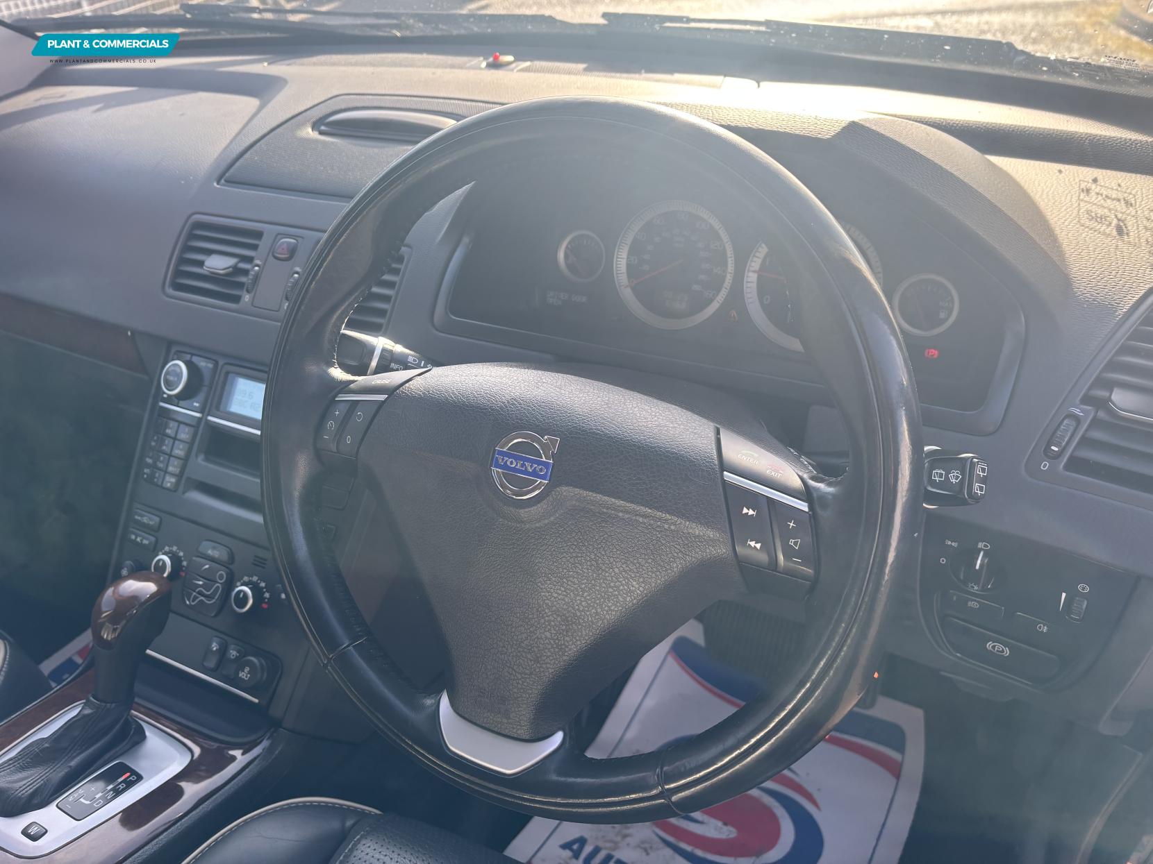 Volvo XC90 2.4 D5 Executive SUV 5dr Diesel Geartronic 4WD Euro 5 (200 ps)