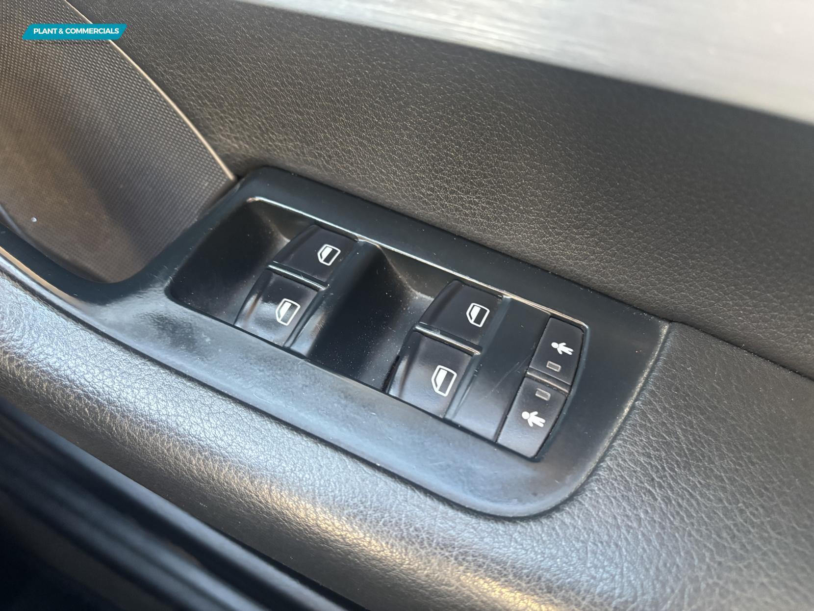 Audi A6 Avant 2.0 TDI S line Special Edition Estate 5dr Diesel Multitronic Euro 5 (170 ps)