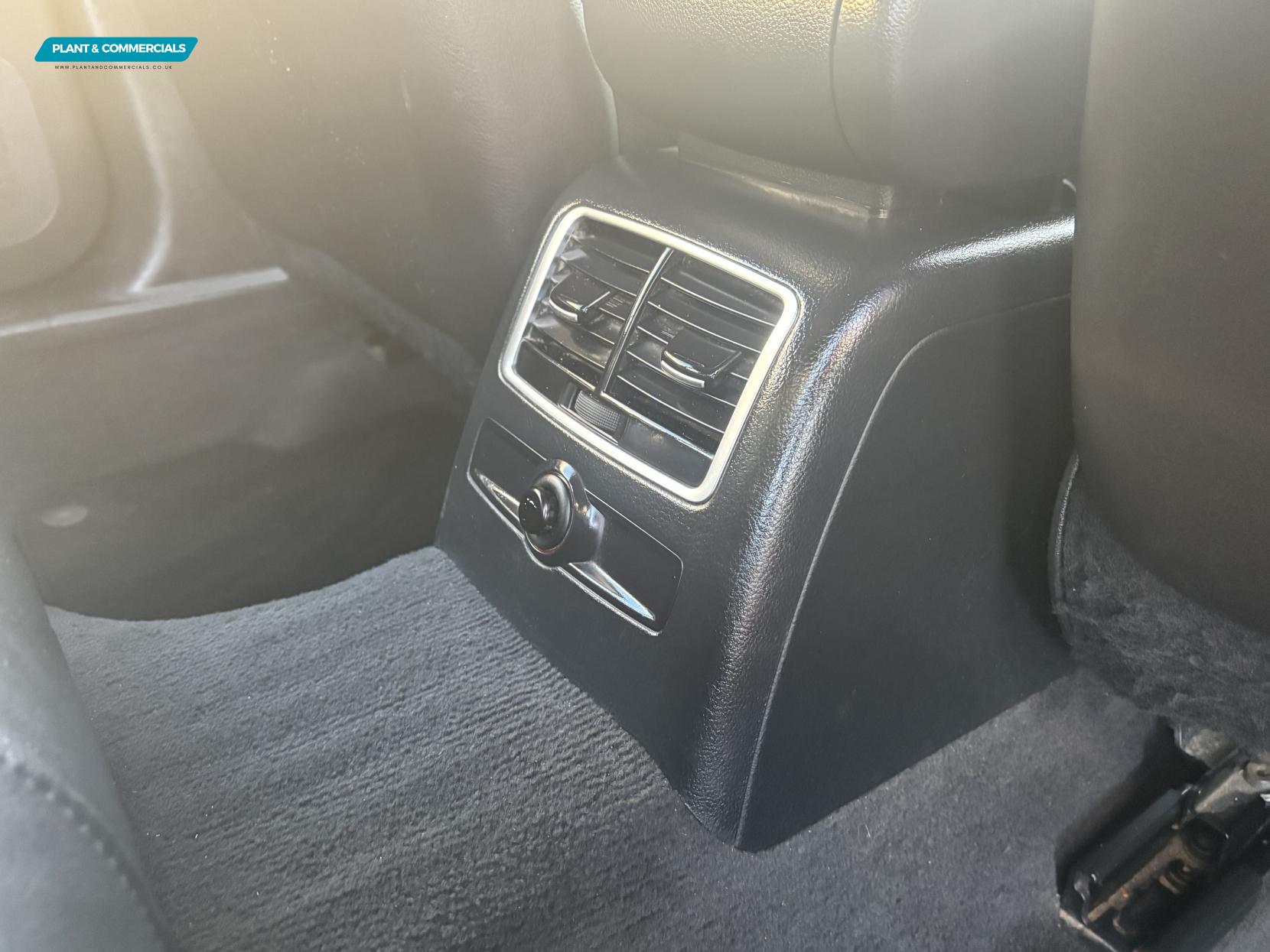 Audi A6 Avant 2.0 TDI S line Special Edition Estate 5dr Diesel Multitronic Euro 5 (170 ps)