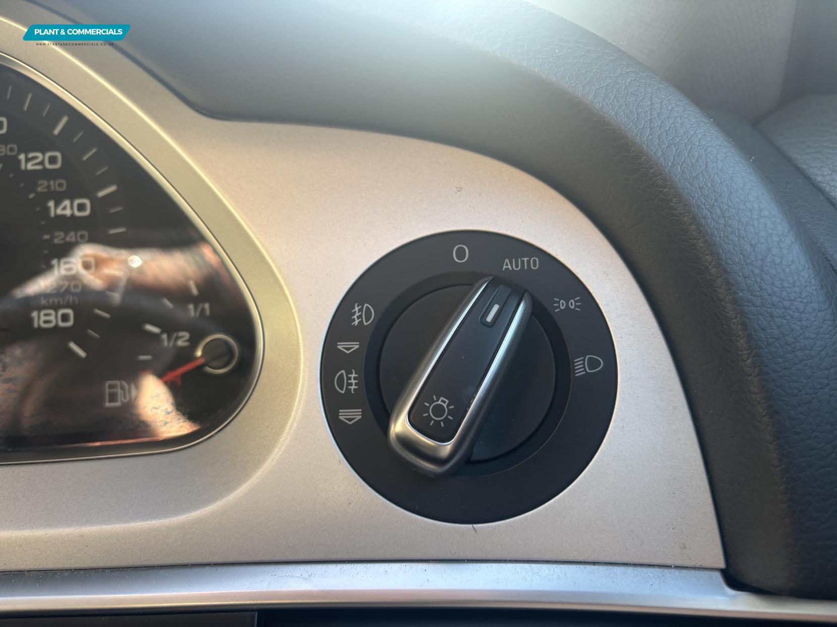 Audi A6 Avant 2.0 TDI S line Special Edition Estate 5dr Diesel Multitronic Euro 5 (170 ps)