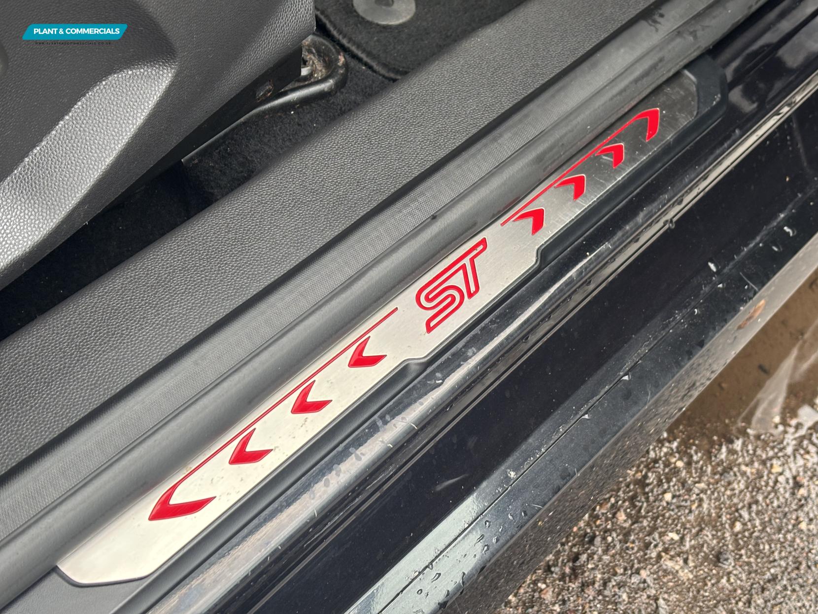 Ford Fiesta 1.6T EcoBoost ST-3 Hatchback 3dr Petrol Manual Euro 5 (s/s) (182 ps)