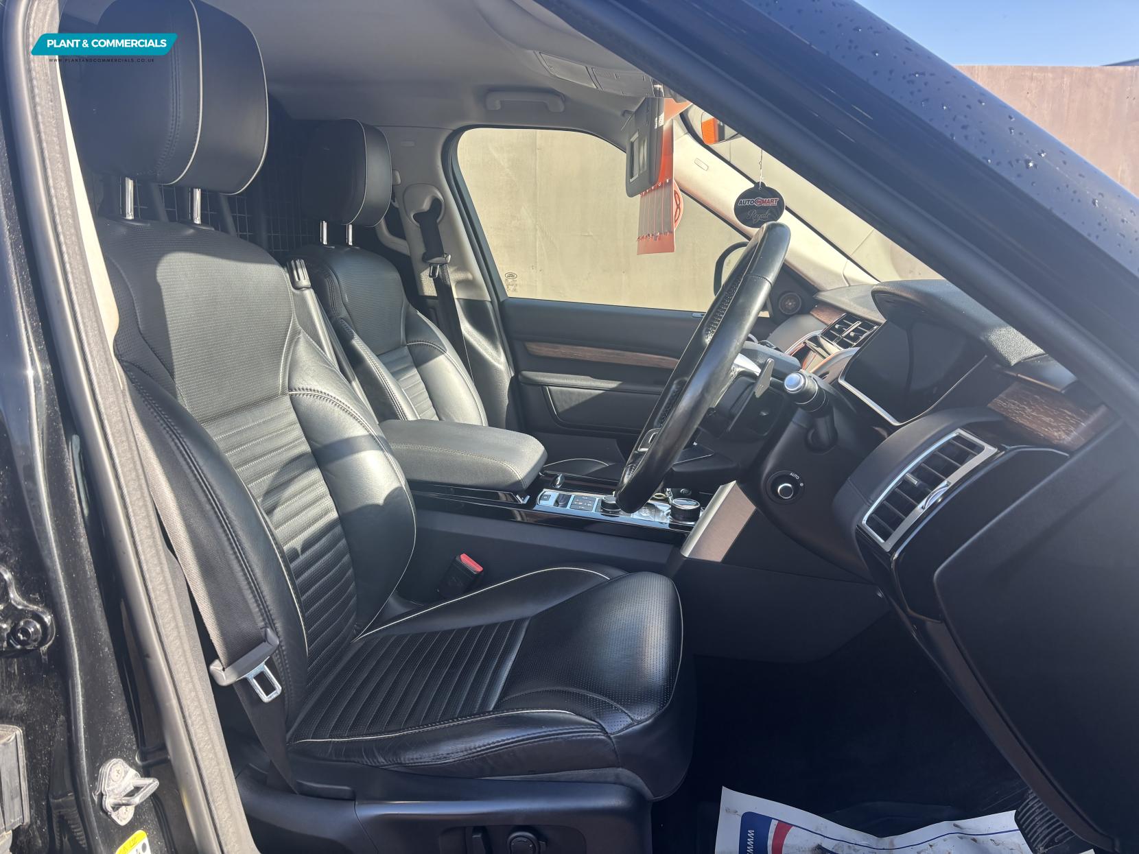 Land Rover Discovery 3.0 SD V6 HSE SUV 5dr Diesel Auto 4WD Euro 6 (s/s) (306 ps)