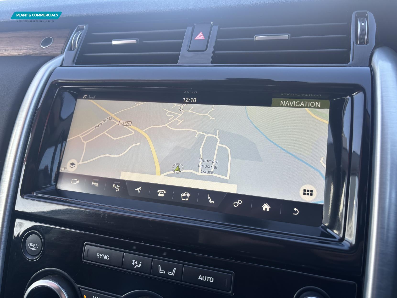 Land Rover Discovery 3.0 SD V6 HSE SUV 5dr Diesel Auto 4WD Euro 6 (s/s) (306 ps)