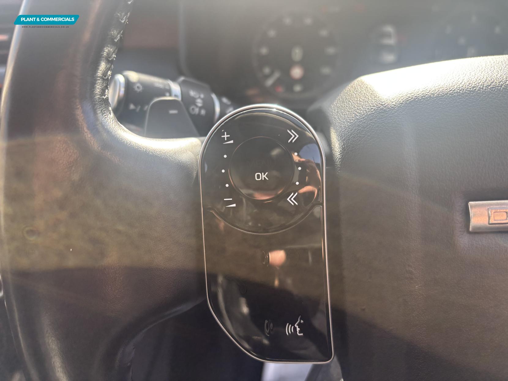 Land Rover Discovery 3.0 SD V6 HSE SUV 5dr Diesel Auto 4WD Euro 6 (s/s) (306 ps)