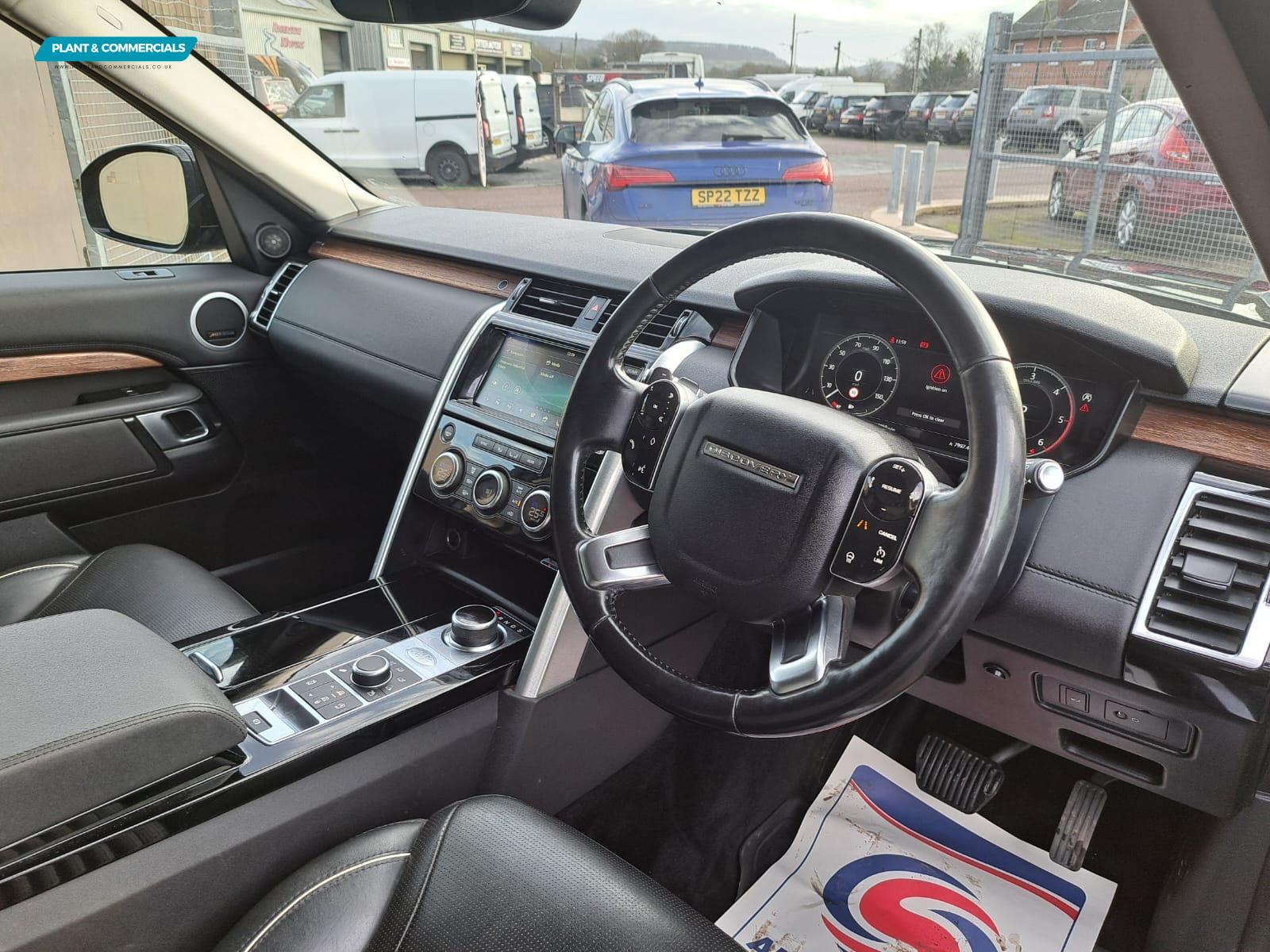 Land Rover Discovery 3.0 SD V6 HSE SUV 5dr Diesel Auto 4WD Euro 6 (s/s) (306 ps)