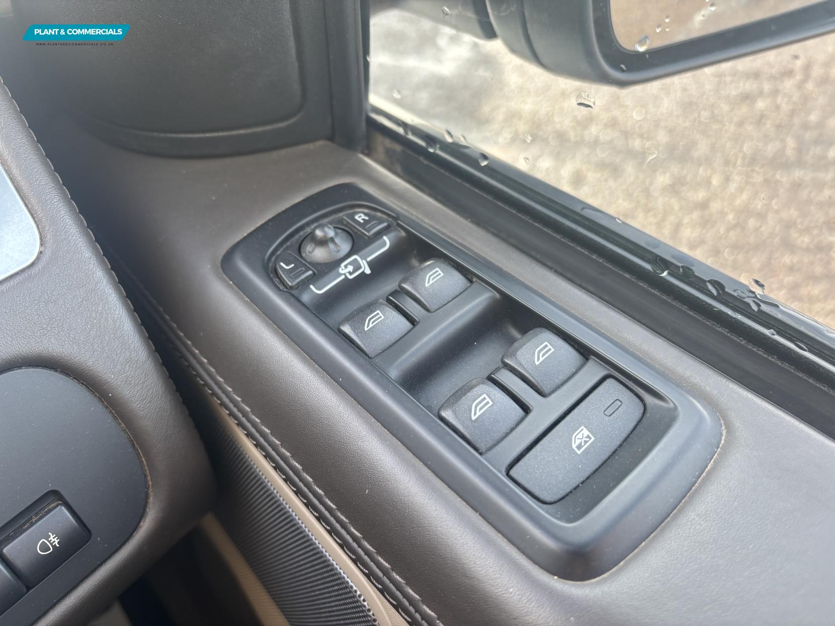 Land Rover Range Rover Sport 3.0 TD V6 HSE Station Wagon 5dr Diesel Automatic (265 g/km, 187 bhp)