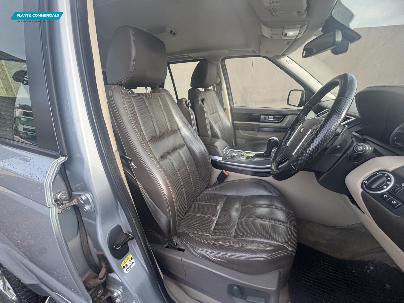 Land Rover Range Rover Sport 3.0 TD V6 HSE Station Wagon 5dr Diesel Automatic (265 g/km, 187 bhp)