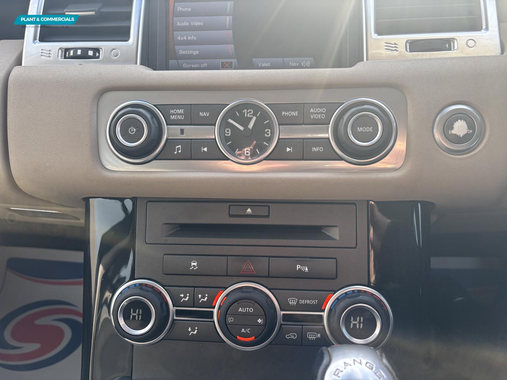 Land Rover Range Rover Sport 3.0 TD V6 HSE Station Wagon 5dr Diesel Automatic (265 g/km, 187 bhp)