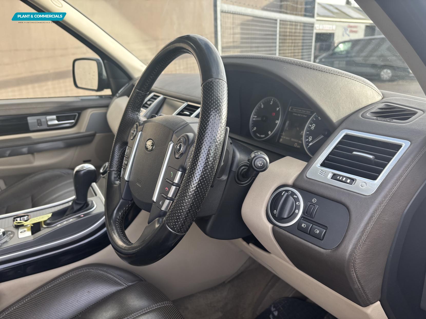 Land Rover Range Rover Sport 3.0 TD V6 HSE Station Wagon 5dr Diesel Automatic (265 g/km, 187 bhp)