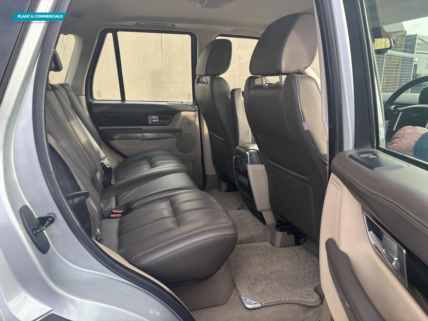 Land Rover Range Rover Sport 3.0 TD V6 HSE Station Wagon 5dr Diesel Automatic (265 g/km, 187 bhp)