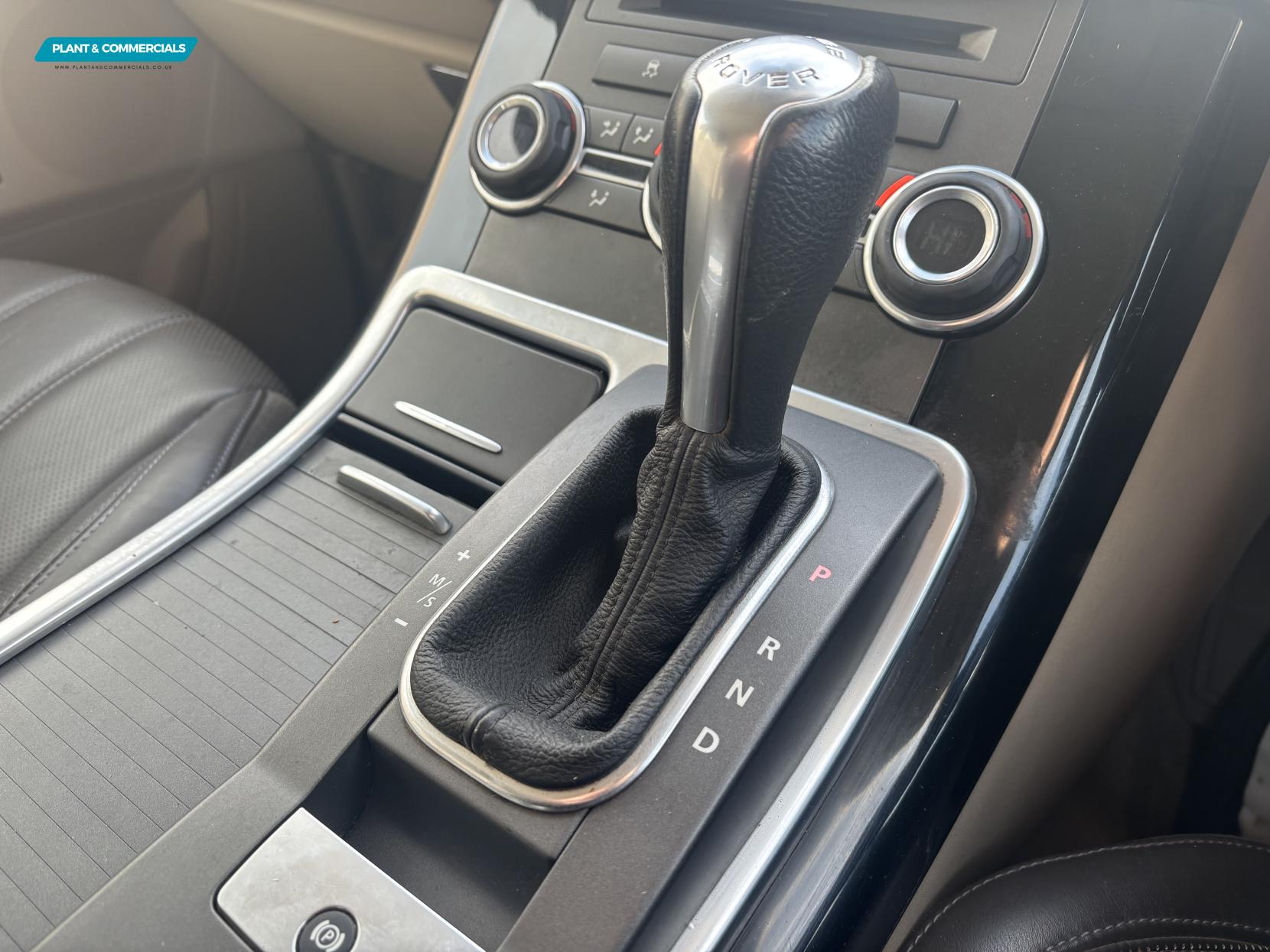 Land Rover Range Rover Sport 3.0 TD V6 HSE Station Wagon 5dr Diesel Automatic (265 g/km, 187 bhp)