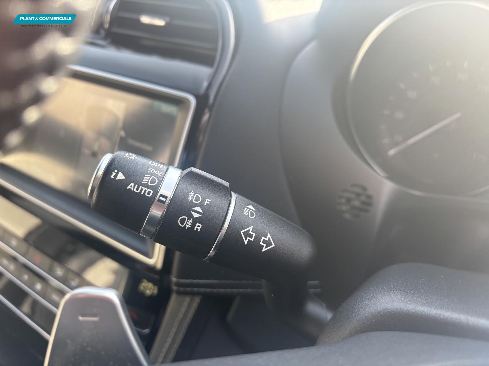 Jaguar F-PACE 2.0 D180 R-Sport SUV 5dr Diesel Auto AWD Euro 6 (s/s) (180 ps)