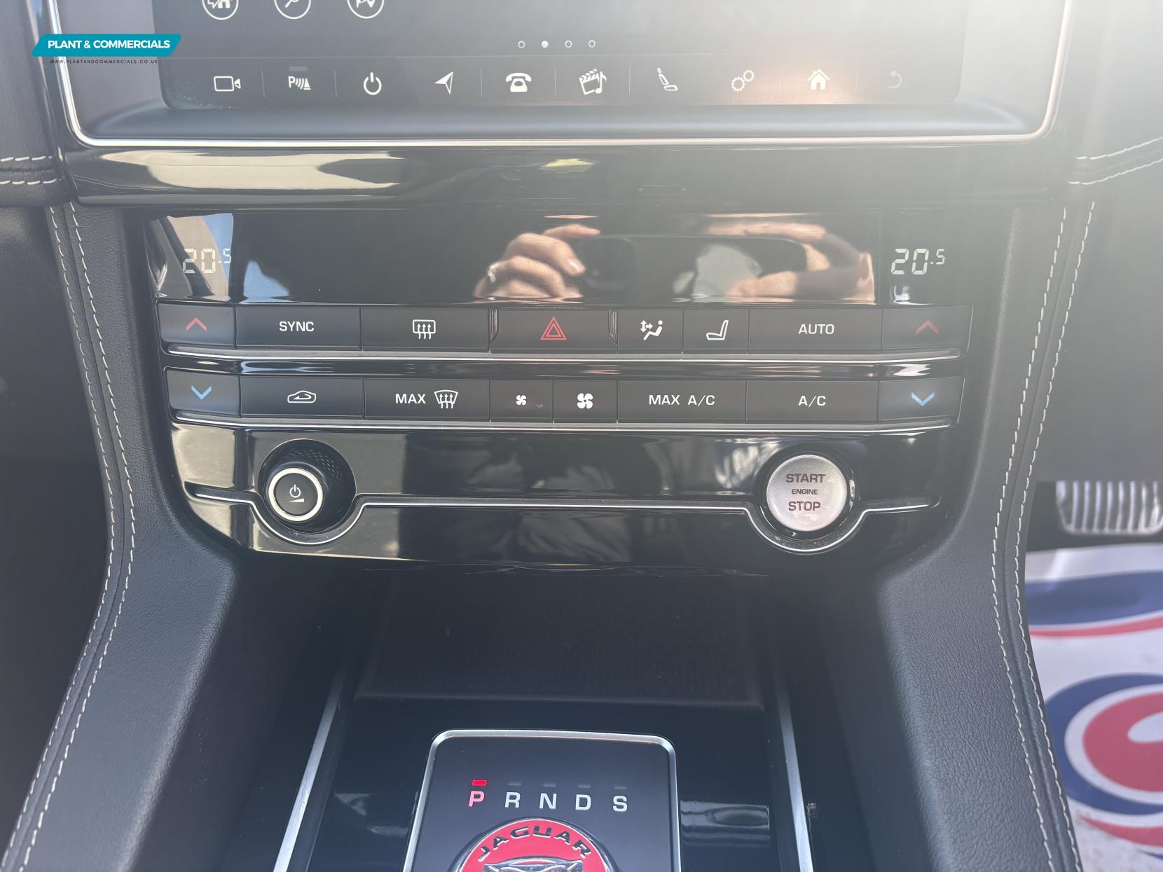 Jaguar F-PACE 2.0 D180 R-Sport SUV 5dr Diesel Auto AWD Euro 6 (s/s) (180 ps)