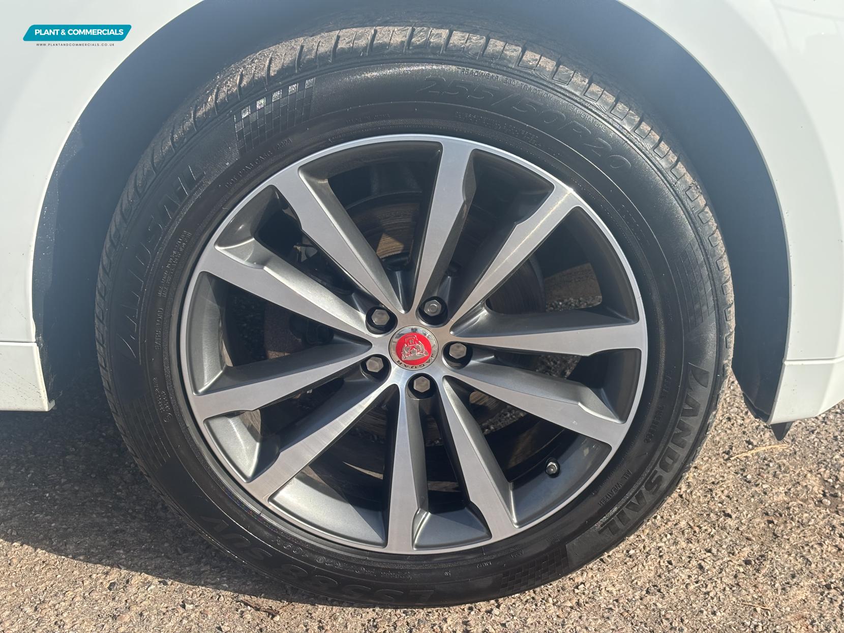 Jaguar F-PACE 2.0 D180 R-Sport SUV 5dr Diesel Auto AWD Euro 6 (s/s) (180 ps)