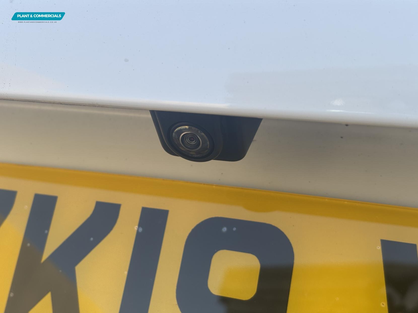 Jaguar F-PACE 2.0 D180 R-Sport SUV 5dr Diesel Auto AWD Euro 6 (s/s) (180 ps)