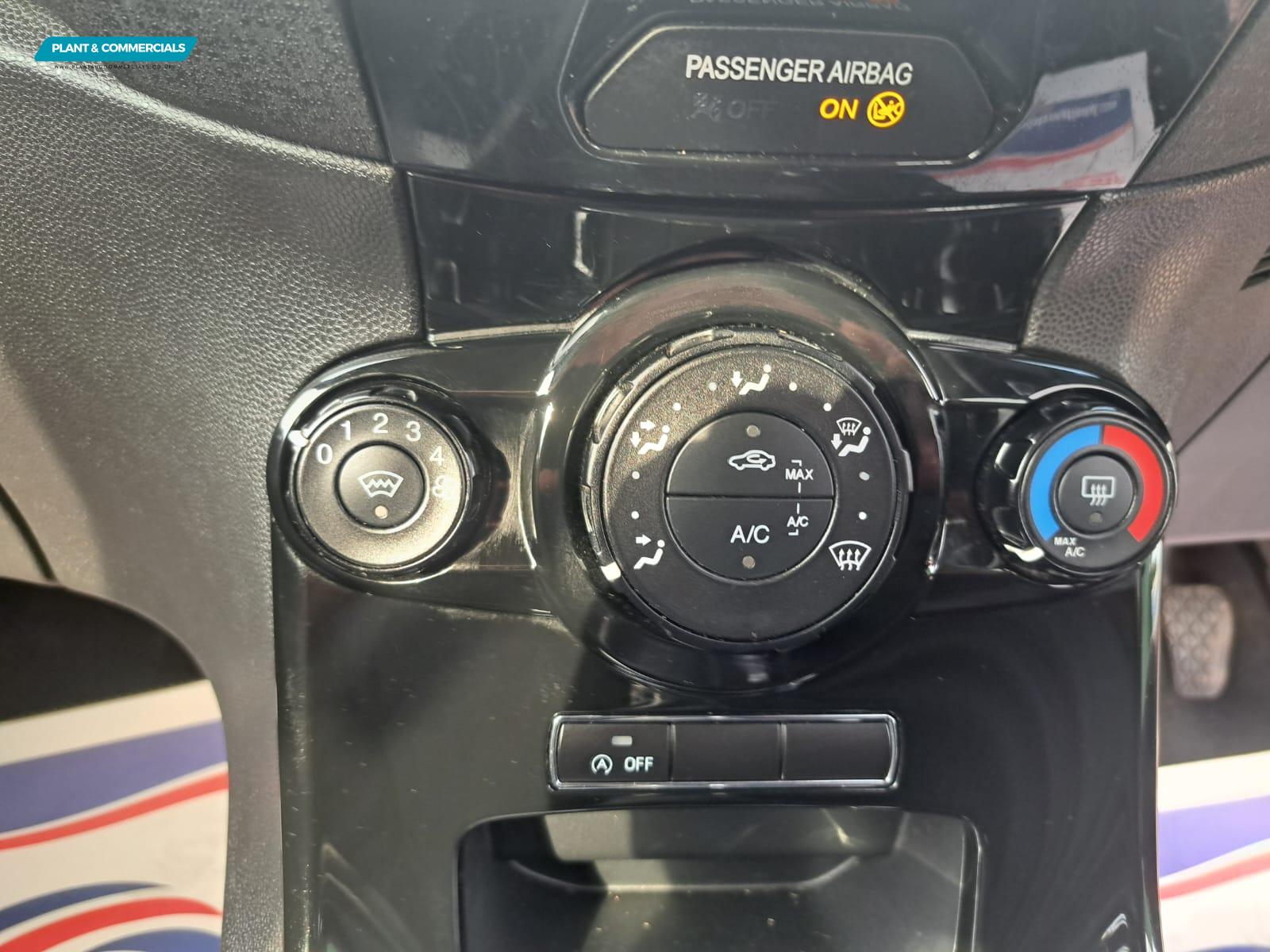 Ford Fiesta 1.0T EcoBoost Zetec Hatchback 5dr Petrol Manual Euro 6 (s/s) (100 ps)