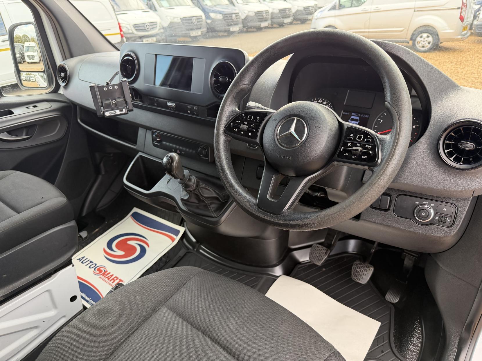 2019 Mercedes-Benz Sprinter 2.1 311 CDI Panel Van 5dr Diesel Manual RWD L3 H2 Euro 6 (114 ps) - Thumbnail 2