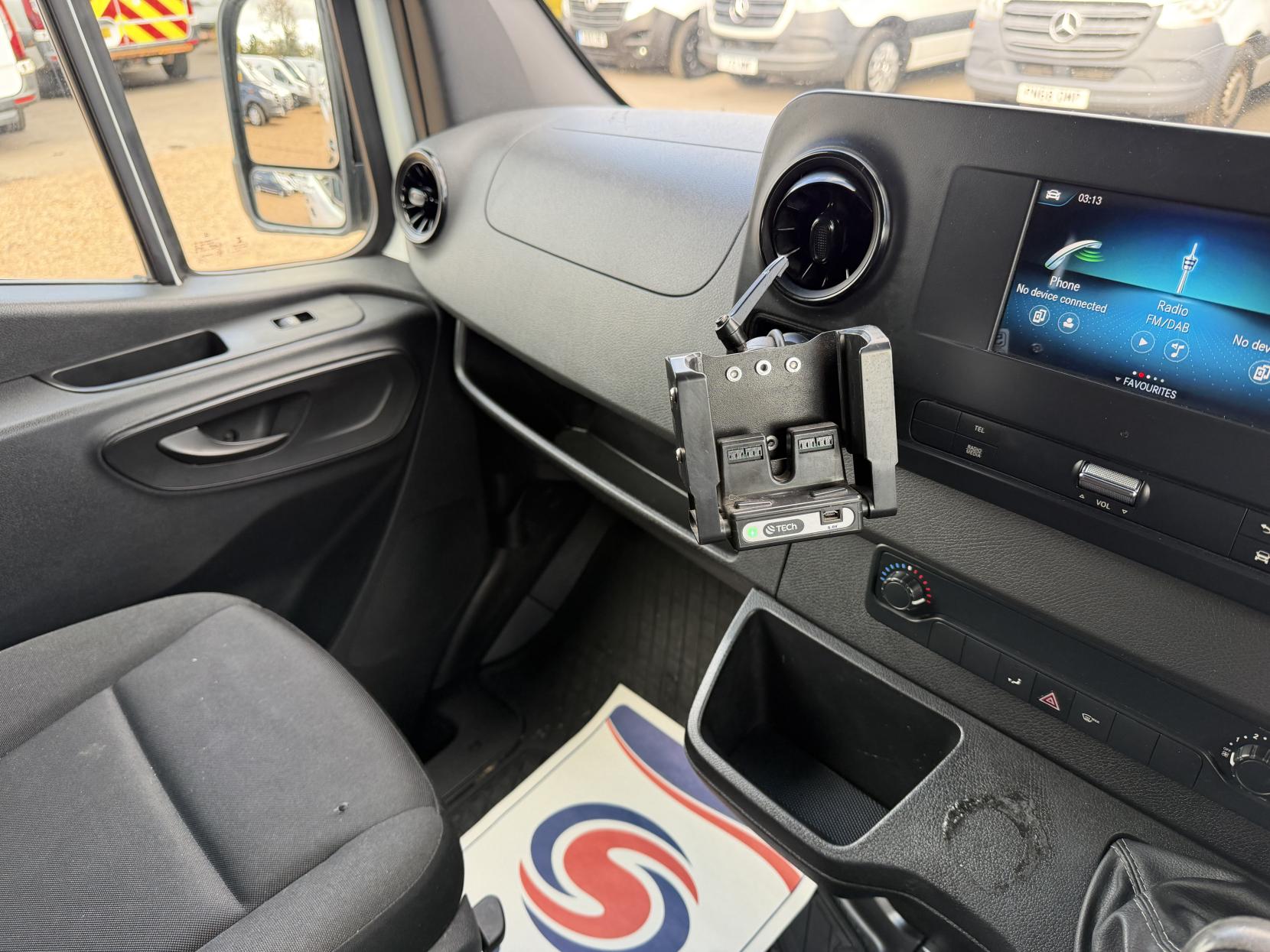 2019 Mercedes-Benz Sprinter 2.1 311 CDI Panel Van 5dr Diesel Manual RWD L3 H2 Euro 6 (114 ps) - Thumbnail 30