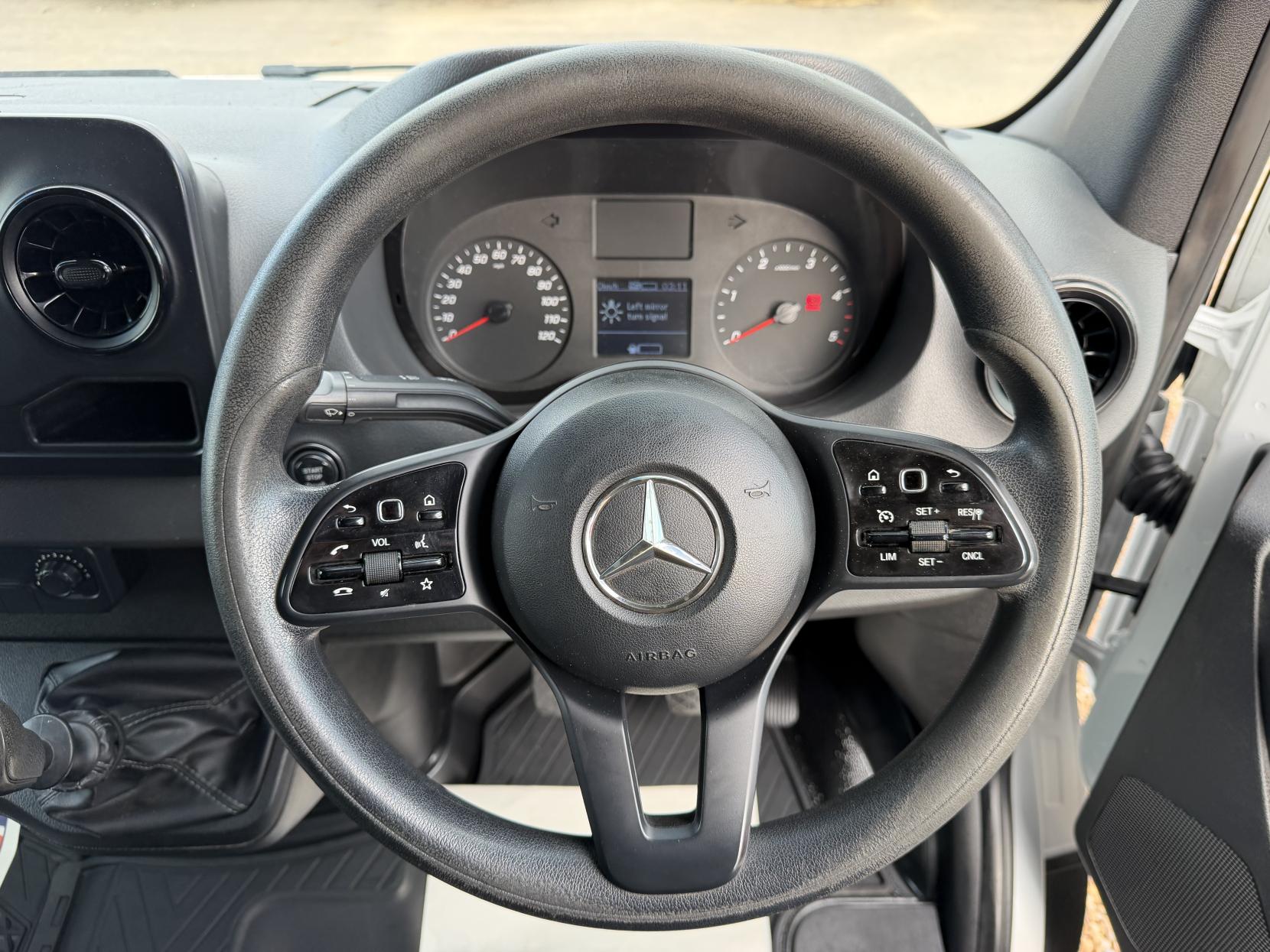 2019 Mercedes-Benz Sprinter 2.1 311 CDI Panel Van 5dr Diesel Manual RWD L3 H2 Euro 6 (114 ps) - Thumbnail 16