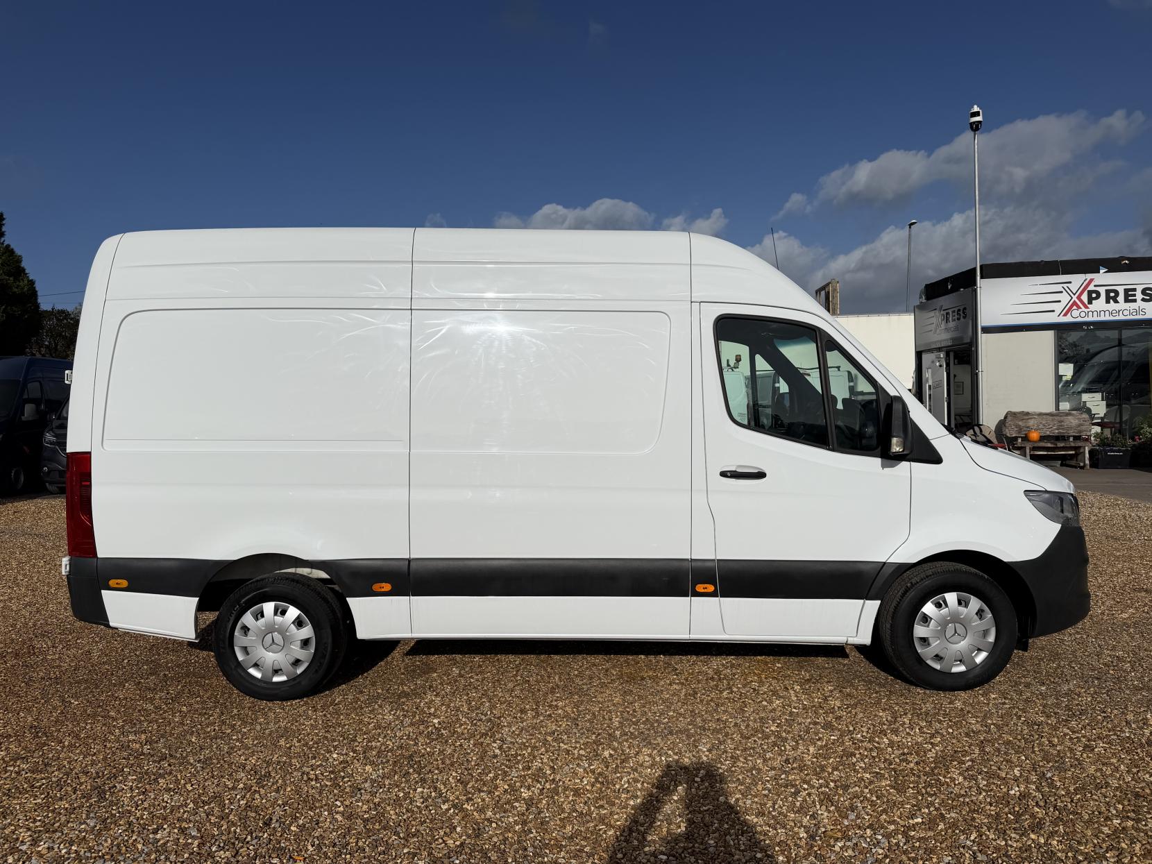 2019 Mercedes-Benz Sprinter 2.1 316 CDI Panel Van 5dr Diesel Manual RWD L2 H2 Euro 6 (163 ps) - Thumbnail 12
