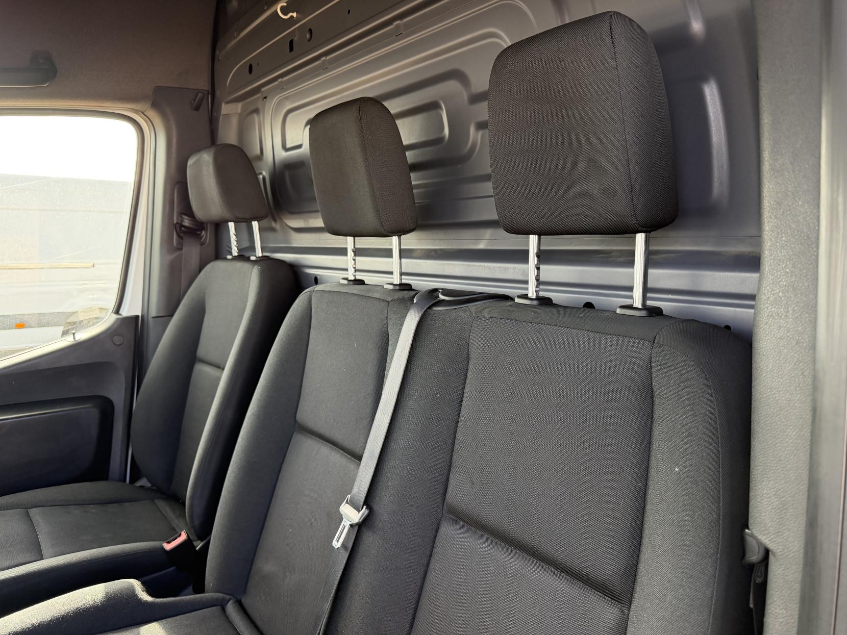 2019 Mercedes-Benz Sprinter 2.1 316 CDI Panel Van 5dr Diesel Manual RWD L2 H2 Euro 6 (163 ps) - Thumbnail 30