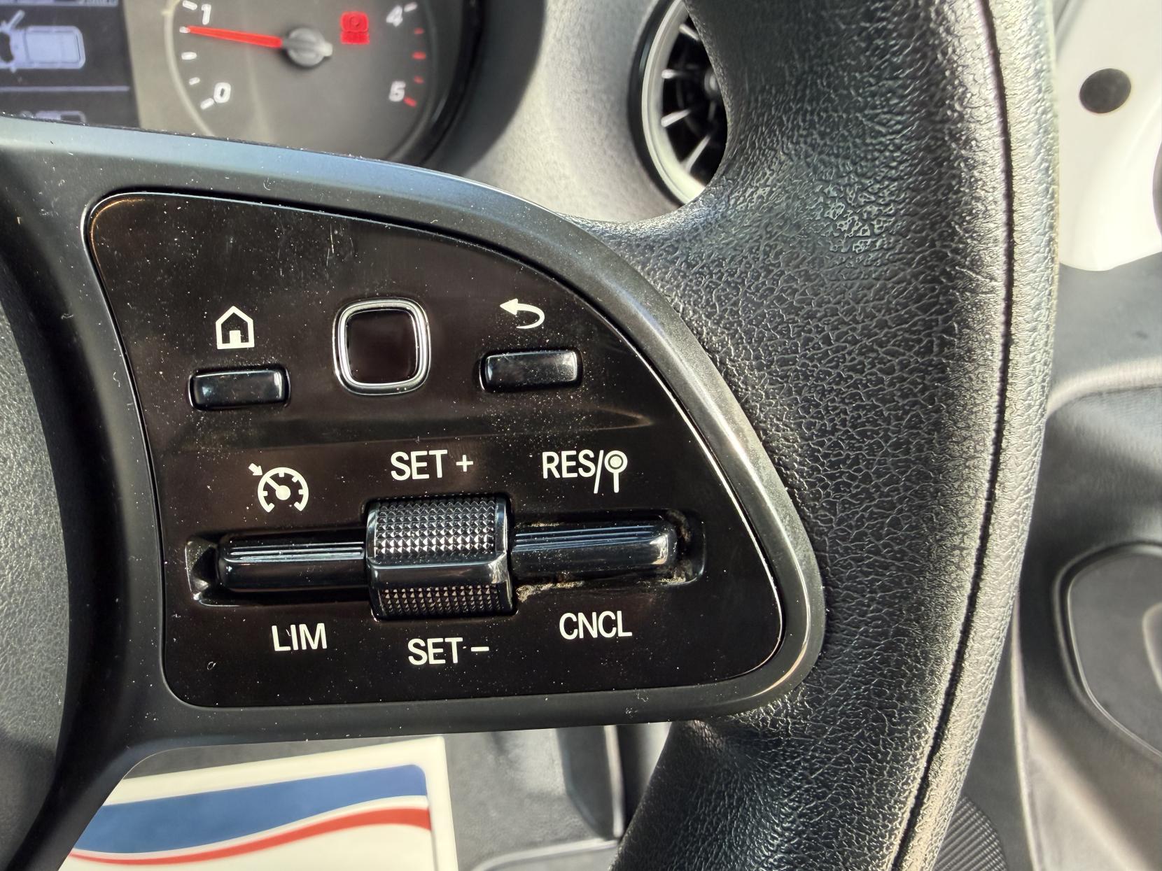 2019 Mercedes-Benz Sprinter 2.1 316 CDI Panel Van 5dr Diesel Manual RWD L2 H2 Euro 6 (163 ps) - Thumbnail 19