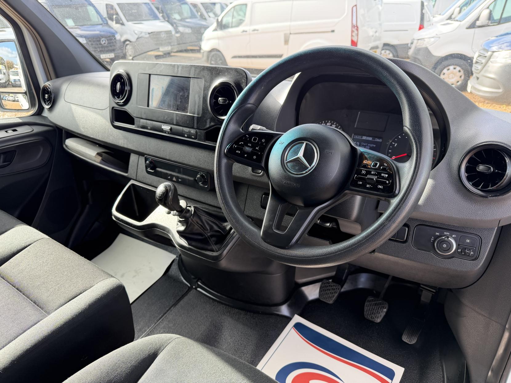 2019 Mercedes-Benz Sprinter 2.1 316 CDI Panel Van 5dr Diesel Manual RWD L2 H2 Euro 6 (163 ps) - Thumbnail 2