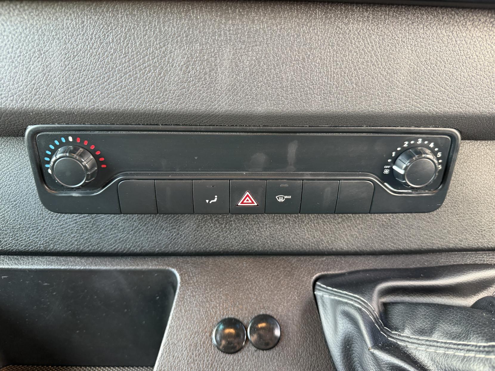 2019 Mercedes-Benz Sprinter 2.1 316 CDI Panel Van 5dr Diesel Manual RWD L2 H2 Euro 6 (163 ps) - Thumbnail 22