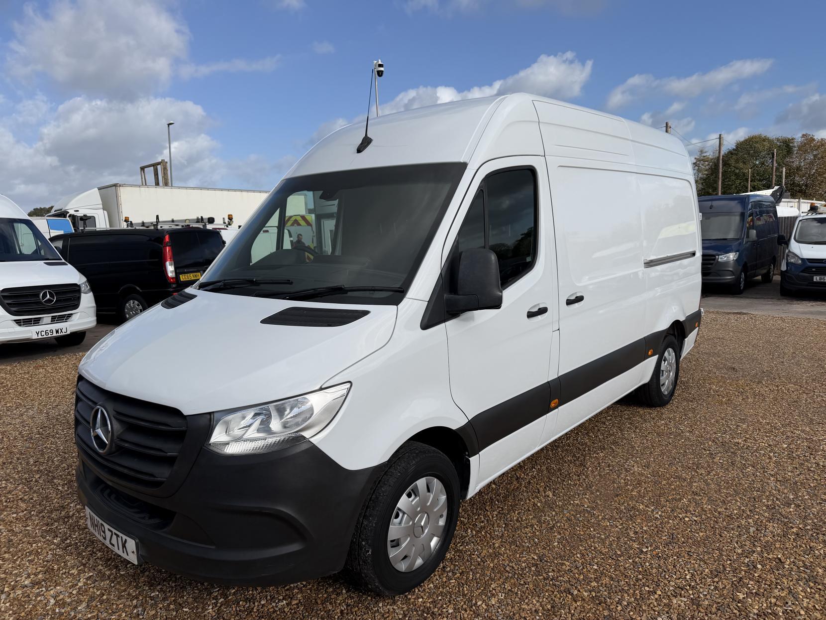 2019 Mercedes-Benz Sprinter 2.1 316 CDI Panel Van 5dr Diesel Manual RWD L2 H2 Euro 6 (163 ps) - Thumbnail 7