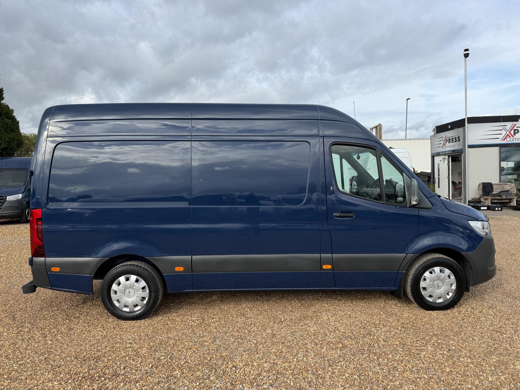 2020 Mercedes-Benz Sprinter 2.1 316 CDI Panel Van 5dr Diesel Manual RWD L2 H2 Euro 6 (163 ps) - Thumbnail 12