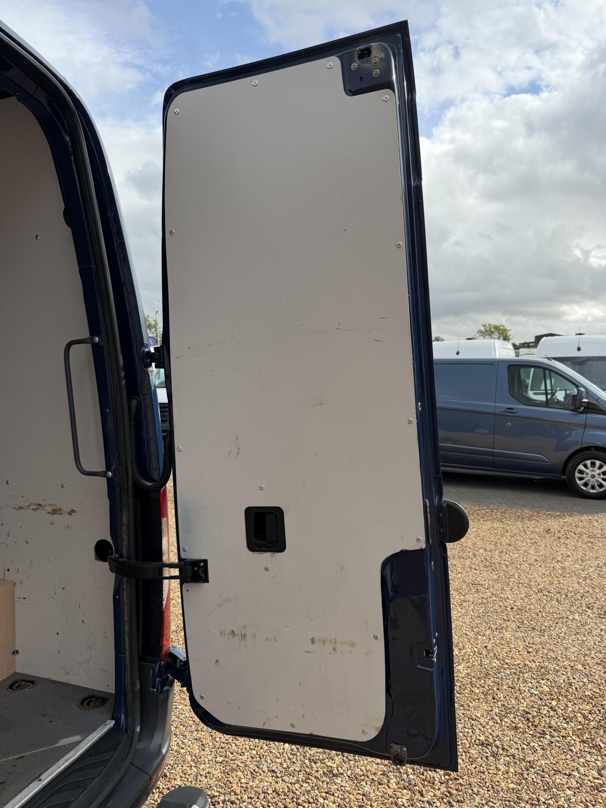 2020 Mercedes-Benz Sprinter 2.1 316 CDI Panel Van 5dr Diesel Manual RWD L2 H2 Euro 6 (163 ps) - Thumbnail 42