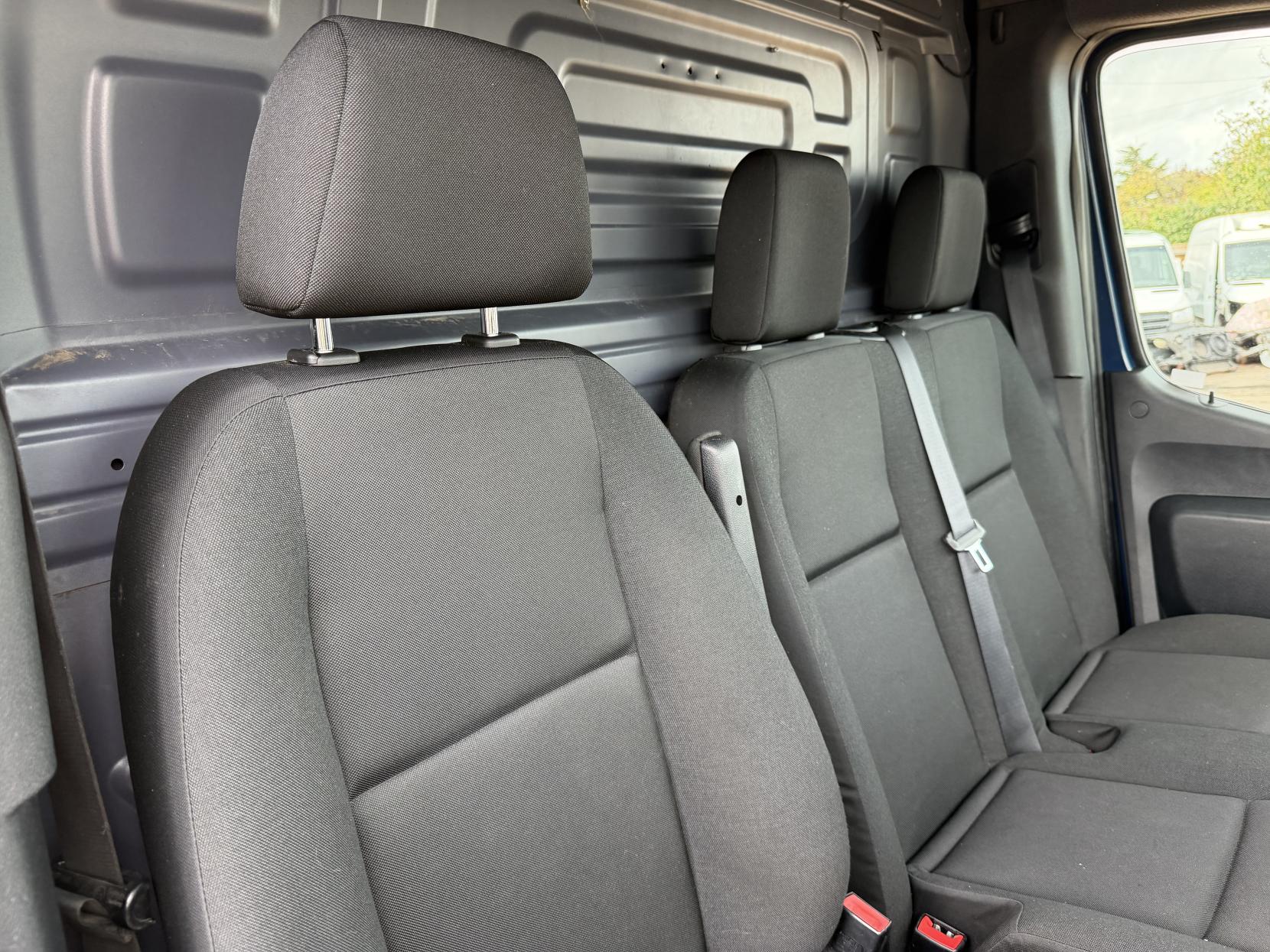 2020 Mercedes-Benz Sprinter 2.1 316 CDI Panel Van 5dr Diesel Manual RWD L2 H2 Euro 6 (163 ps) - Thumbnail 15