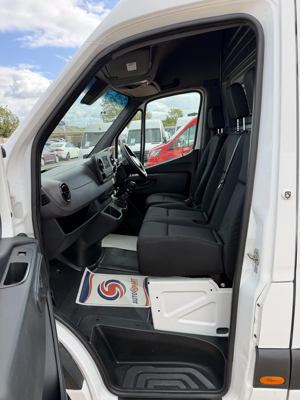 2020 Mercedes-Benz Sprinter 2.1 311 CDI Panel Van 5dr Diesel Manual RWD L3 H2 Euro 6 (114 ps) - Thumbnail 30