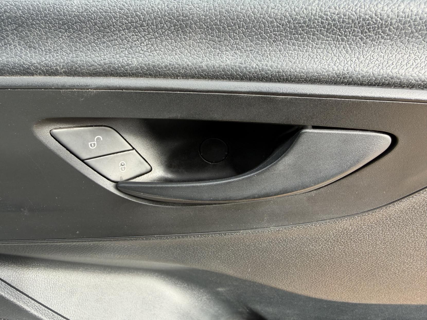 2020 Mercedes-Benz Sprinter 2.1 311 CDI Panel Van 5dr Diesel Manual RWD L3 H2 Euro 6 (114 ps) - Thumbnail 25